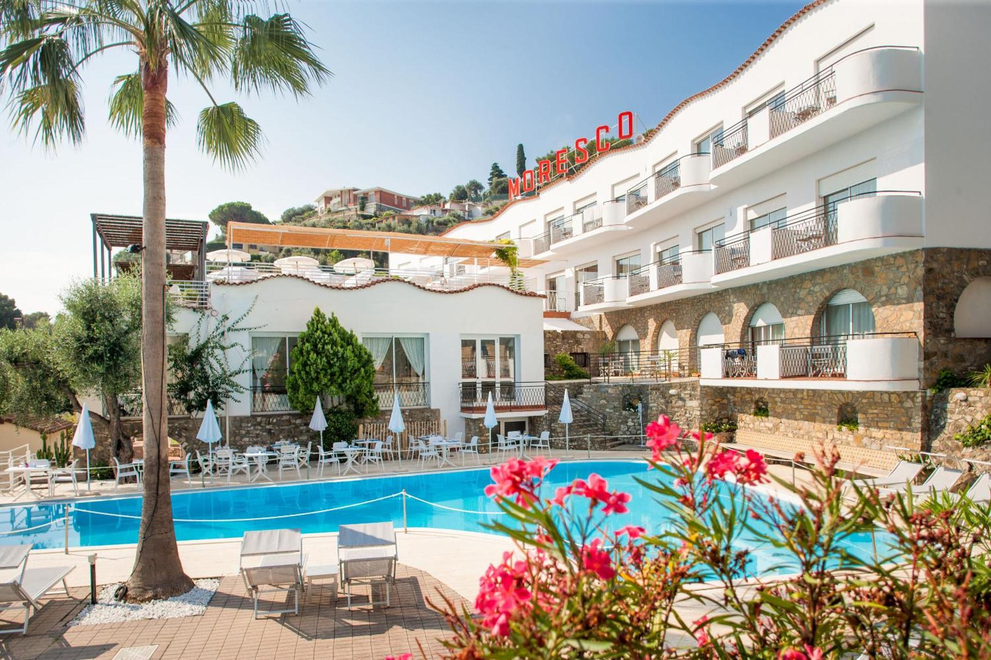 Hotel Moresco ดิอาโนมารีนา ภายนอก รูปภาพ